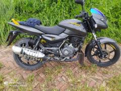 BAJAJ PULSAR 150 NEON